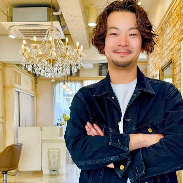Shelia by artina 町田2号店【シェリアバイアルティナ マチダニゴウテン】のスタッフ紹介。SHUHEI