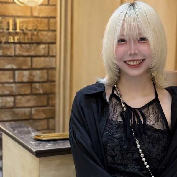 Ellen by artina 新宿店【エレンバイアルティナ シンジュクテン】のスタッフ紹介。AI