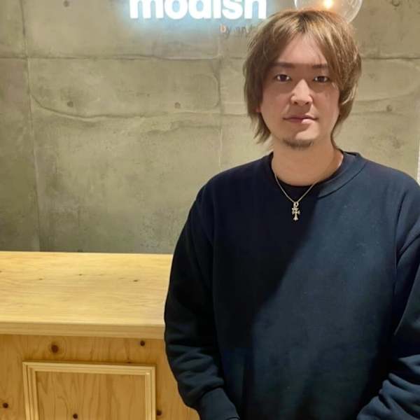modish by artina 本厚木店【モディッシュ バイ アルティナ ホンアツギテン】のスタッフ紹介。RIKU