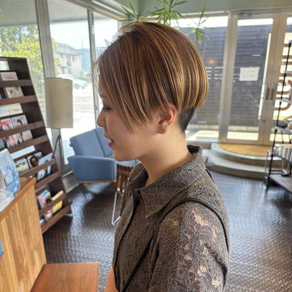 ハイトーン刈り上げスタイル