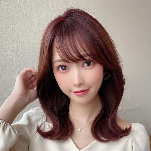 30代40代に人気後れ毛がかわいいくびれヘアシャギーレイヤー