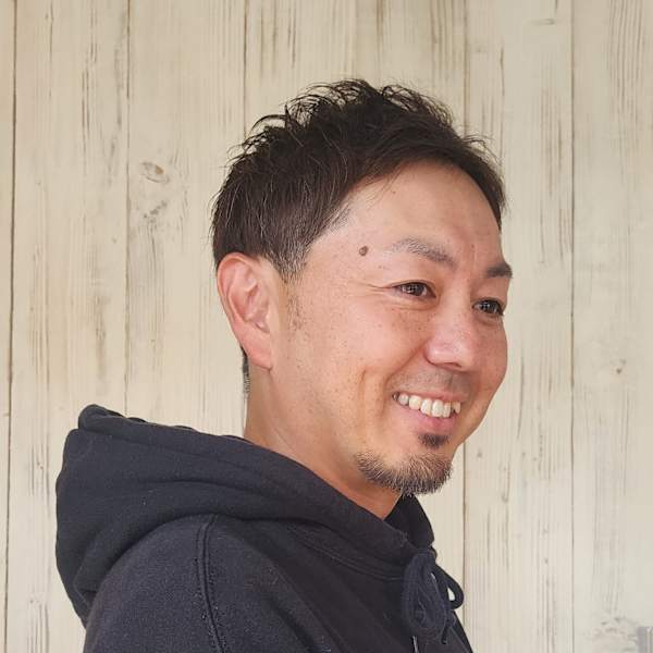 Om santih【オムシャンティ】のスタッフ紹介。OMU