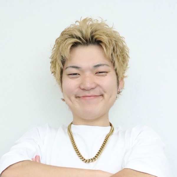 Genie -メンズカット & メンズパーマ 本厚木【ジーニーメンズカットメンズパーマホンアツギ】のスタッフ紹介。TOUYA(本厚木/メンズカット)