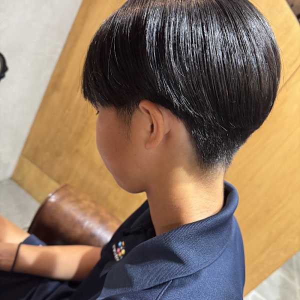 すっきり刈り上げショートスタイル