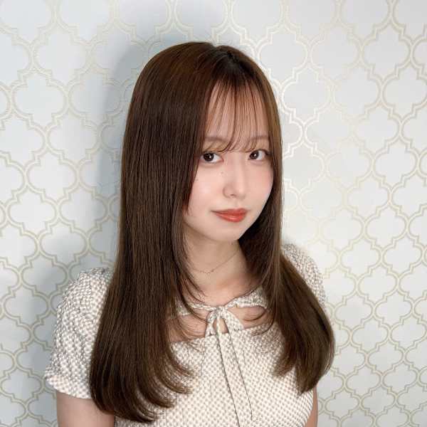 アッシュカラーでレイヤーロング！