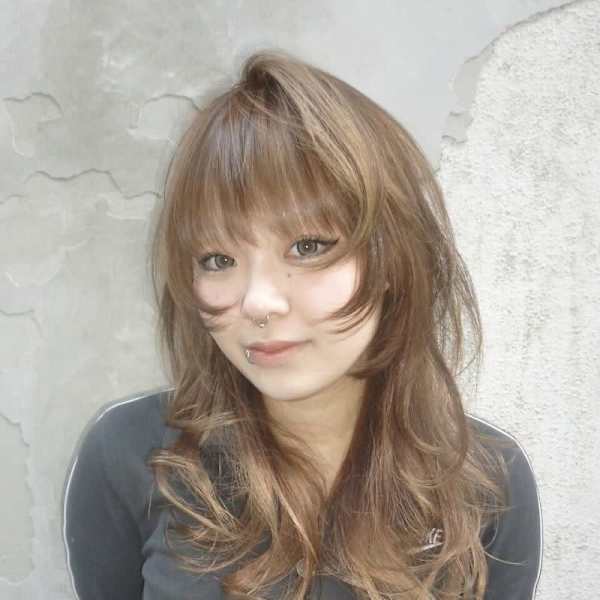 Zina 渋谷本店 髪質改善&トリートメント&艶髪【ジーナ】【ジーナ シブヤホンテン カミシツカイゼン トリートメント ツヤガミ】のスタッフ紹介。yuna 
