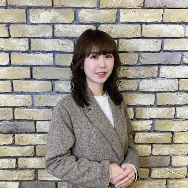 COLO【コロ】のスタッフ紹介。小川 美奈