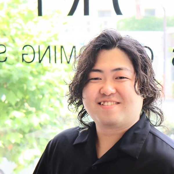 SKY 亀戸店【スカイ カメイドテン】【スカイカメイドテン】のスタッフ紹介。外久保 春稀