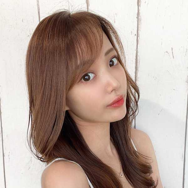 大人かわいいくびれヘアセミロング × ミルクティーベージュ