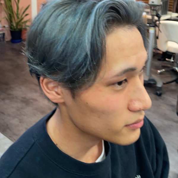 シルバーアッシュ|Hair & Make Herz