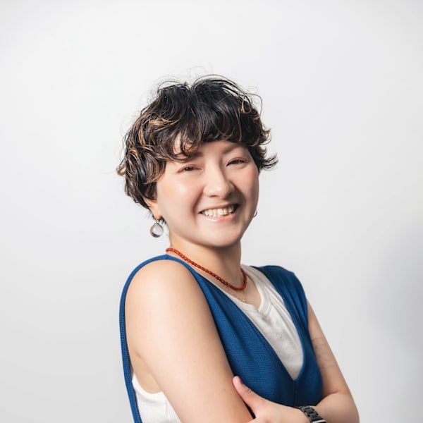 日日 hair salon【ヒビヘアサロン】のスタッフ紹介。AYUMI FUJITA