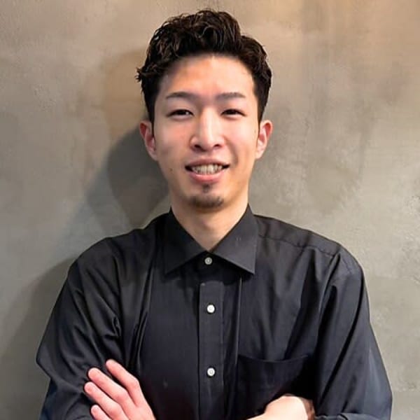 完全個室 THIS IS BARBER 3rd【カンゼンコシツ ディスイズバーバーサード】のスタッフ紹介。相賀 拓登