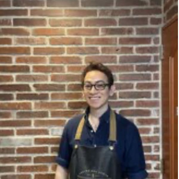 Million Bucks Barbershop 御徒町店【ミリオンバックスバーバーショップ オカチマチテン】のスタッフ紹介。佐藤　輪喜広