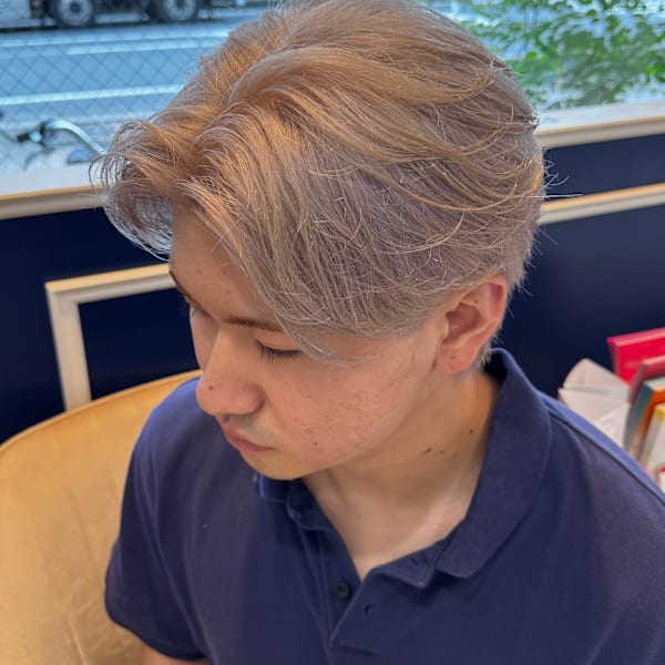 ホワイトベージュ