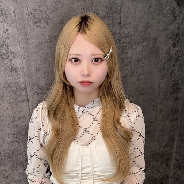 hairmake Brandnew 〜lomie〜野田阪神店【ヘアメイク　ブランニュー　ロミエ　ノダハンシンテン】のスタッフ紹介。黒河　優莉菜