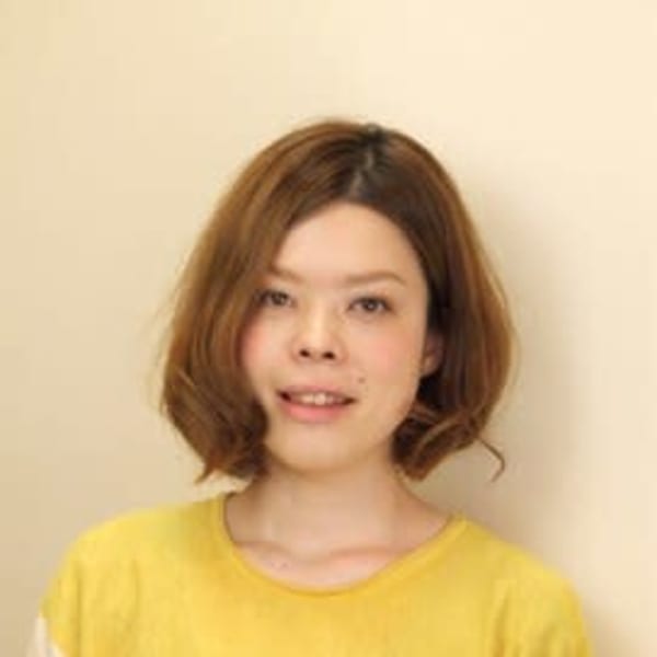 HAIR MAKE affule【ヘアメイクアフレ】のスタッフ紹介。宮本 麻里