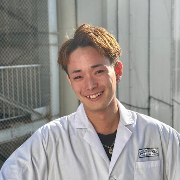 HIRO GINZAヘアサロン仙台名掛丁店【ヒロギンザヘアサロン センダイナカケチョウテン】のスタッフ紹介。齋藤 涼介
