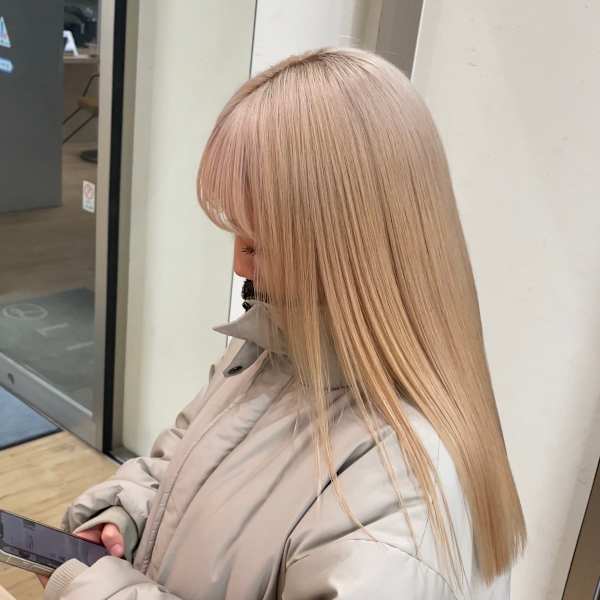 ホワイトベージュ