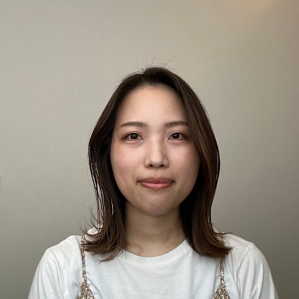 Agu hair clover 入野店【アグ ヘアー クローバー】【アグ ヘアー クローバー イリノテン】のスタッフ紹介。上村知里