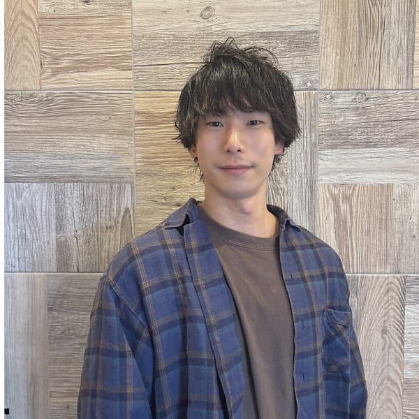 aile by sion【エルバイシオン】のスタッフ紹介。清野 哲央