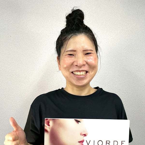 ヴィオーデ美容整体サロン 船橋店【ヴィオーデビヨウセイタイサロン フナバシテン】のスタッフ紹介。ヒグラシ