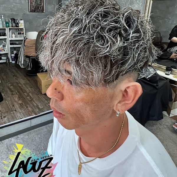 攻めの白銀束×スペインカール 茅ヶ崎メンズカット