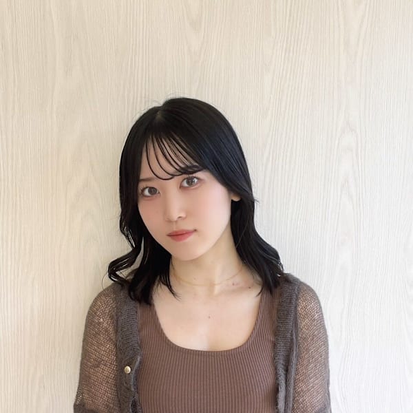 美容室 アクイールグラッセ【アクイールグラッセ】のスタッフ紹介。三浦 琉風