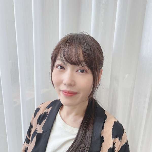Sourire hair【スリールヘア】のスタッフ紹介。宮島 智加子