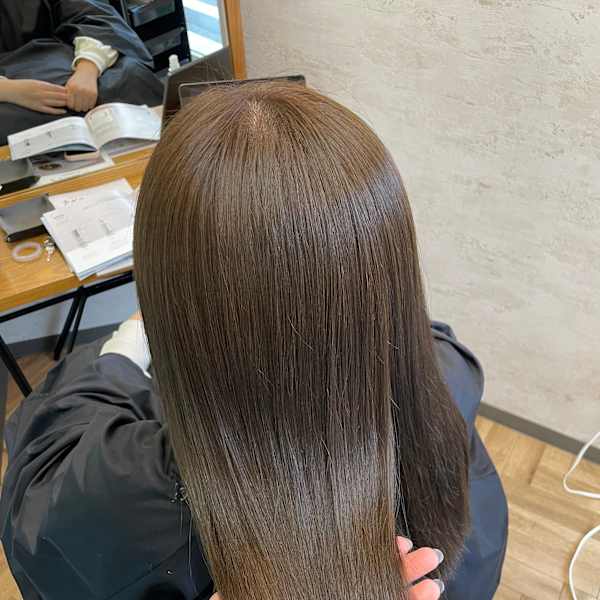 オリーブベージュ|ECLART Reala 藤沢店