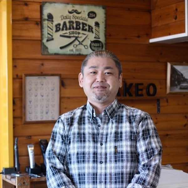 BAR BER TAKEO【バーバータケオ】のスタッフ紹介。松川 慎吾
