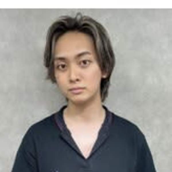 髪質改善 LINKTH 久喜【カミシツカイゼンリンクスクキ】のスタッフ紹介。小竹 勇輝