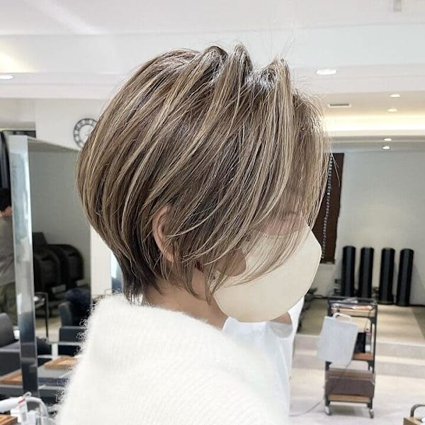  30代40代50代ショート白髪染め白髪ぼかし前髪あり髪型