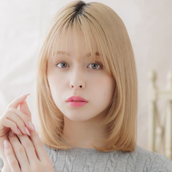 垢抜けハイトーンカラー小顔ウルフレイヤー　パールベージュ