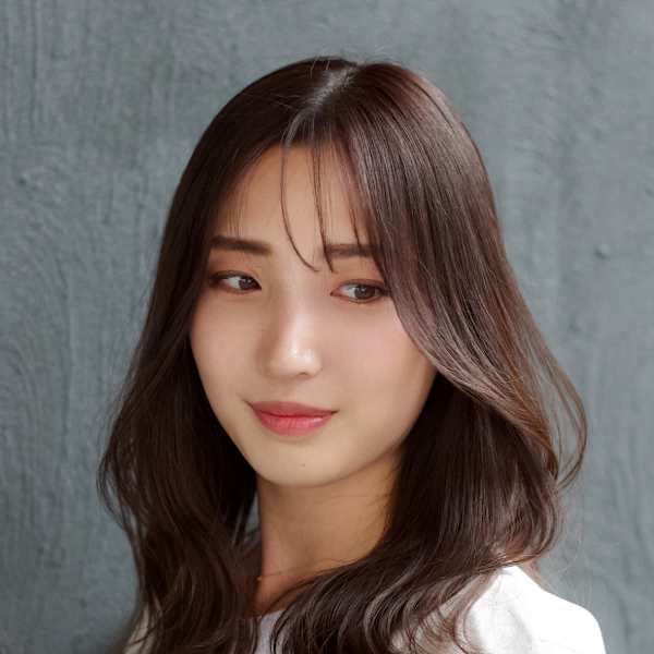 外ハネミディアムレイヤー|Cuon