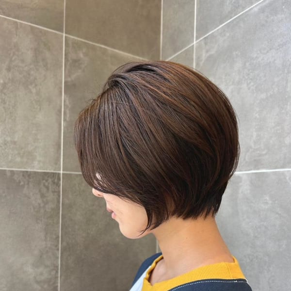 ショートボブ