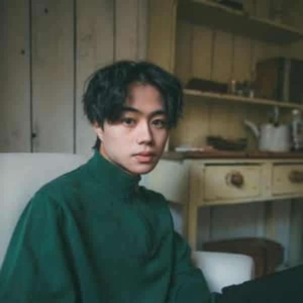 好印象なセンター分けショート