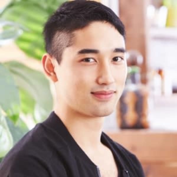 ツーブロ×アップバングで作るジェントルヘアスタイル☆