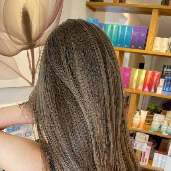 シアーグレージュ × ナチュラルストレート