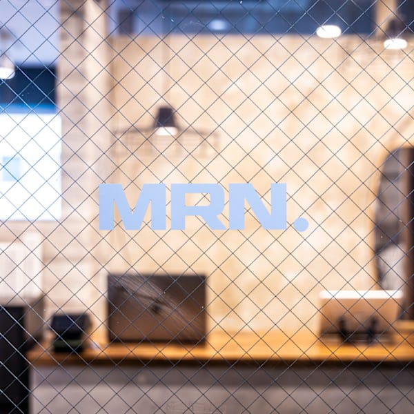 髪質改善トリートメント&ケアカラー MRN. 新宿西口【エムアールエヌ】のスタッフ紹介。川合 英明