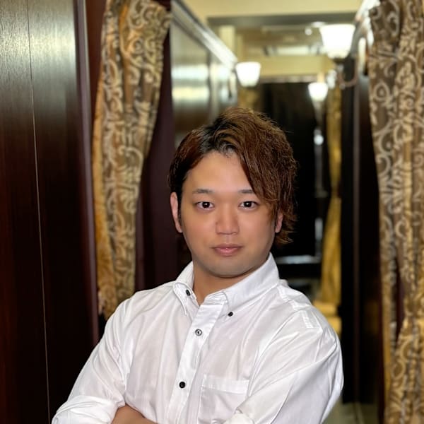 ヒロ銀座ヘアーサロン 五反田店【ヒロギンザヘアーサロンゴタンダテン】のスタッフ紹介。武利真樹