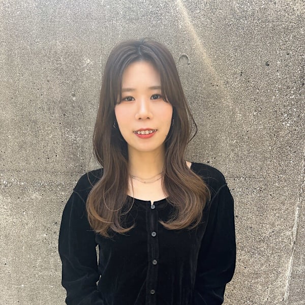 Henrietta表参道【ヘンリエッタオモテサンドウ】のスタッフ紹介。伊禮 春菜