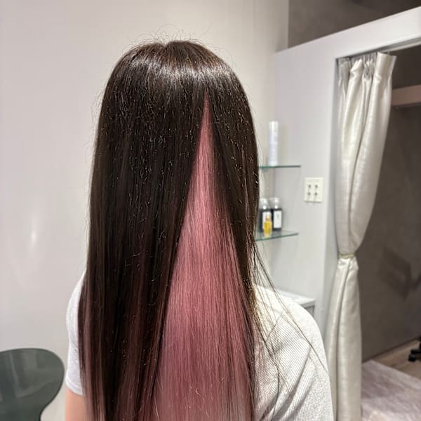 ピンクインナーカラーデザインカラーホワイトピンク|prize【プライズ】ブリーチ/パーソナルカラー&髪質改善トリートメント 成増ドンキ店