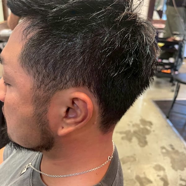 ビジネス/メンズカット/30代40代50代/ヘッドスパ/赤羽|OHI 赤羽店