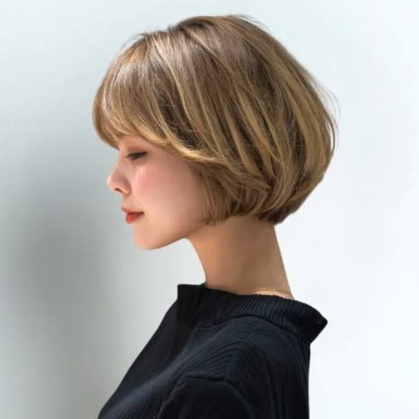 ブリーチ ブロンドベージュ 顔周りカット ショートボブ 艶髪|hair salon Rich 横須賀中央店