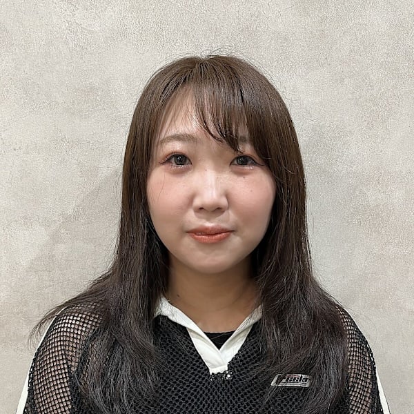amie 大森【アミ】【アミオオモリ】のスタッフ紹介。SHIINA