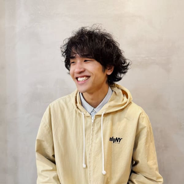 huge 表参道【ヒュージ オモテサンドウ】のスタッフ紹介。瀬ノ口 竜也