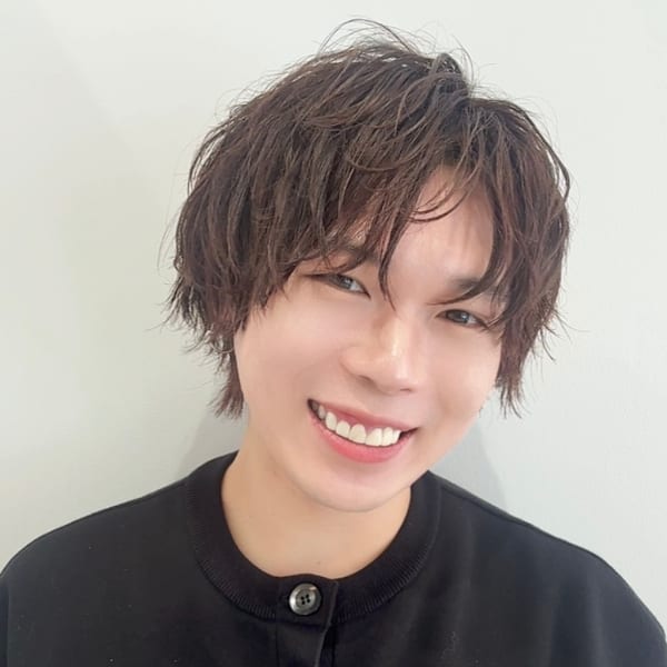 HAIR&MAKE EARTH 上大岡店【ヘアアンドメイクアース カミオオオカテン】のスタッフ紹介。増田 匠人
