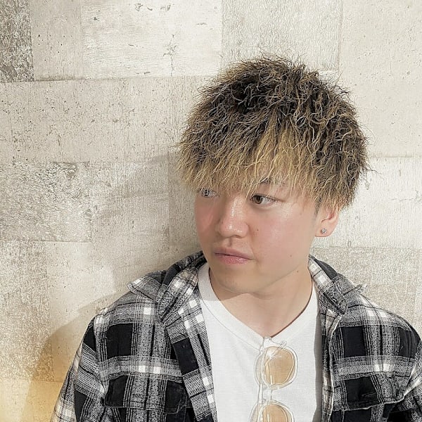 hair art PALIO 駅南店【ヘアーアートパーリオエキミナミテン】のスタッフ紹介。IBUKI