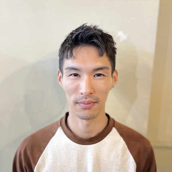 ANSA hair 六地蔵店【アンサヘアー ロクジゾウテン】のスタッフ紹介。キム