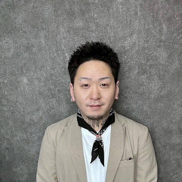 BARBER THE BLOODS 姫路【バーバーザブラッズヒメジ】のスタッフ紹介。藤井 俊